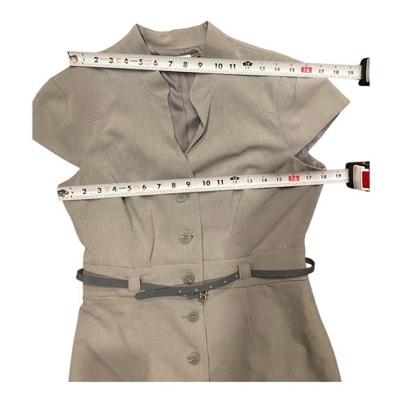 Calvin Klein dress. Retro style. Button up with belt. Fully lined. Sz 10 - Picture 6 of 16